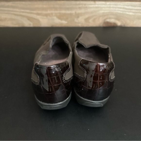 Clarks Womens Slip On Dress Shoes 7.5M Brown Gael Rex Comfort Model Workwear - Picture 3 of 9